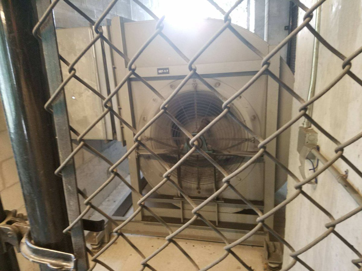 FlowTechInc's tweet photo. Do you have dilapidated #HVAC products or systems? There's no need for a fan or VFD to look like these! Flow Tech can help! #WheresMikeDavis https://t.co/wIXRQD0Mtz