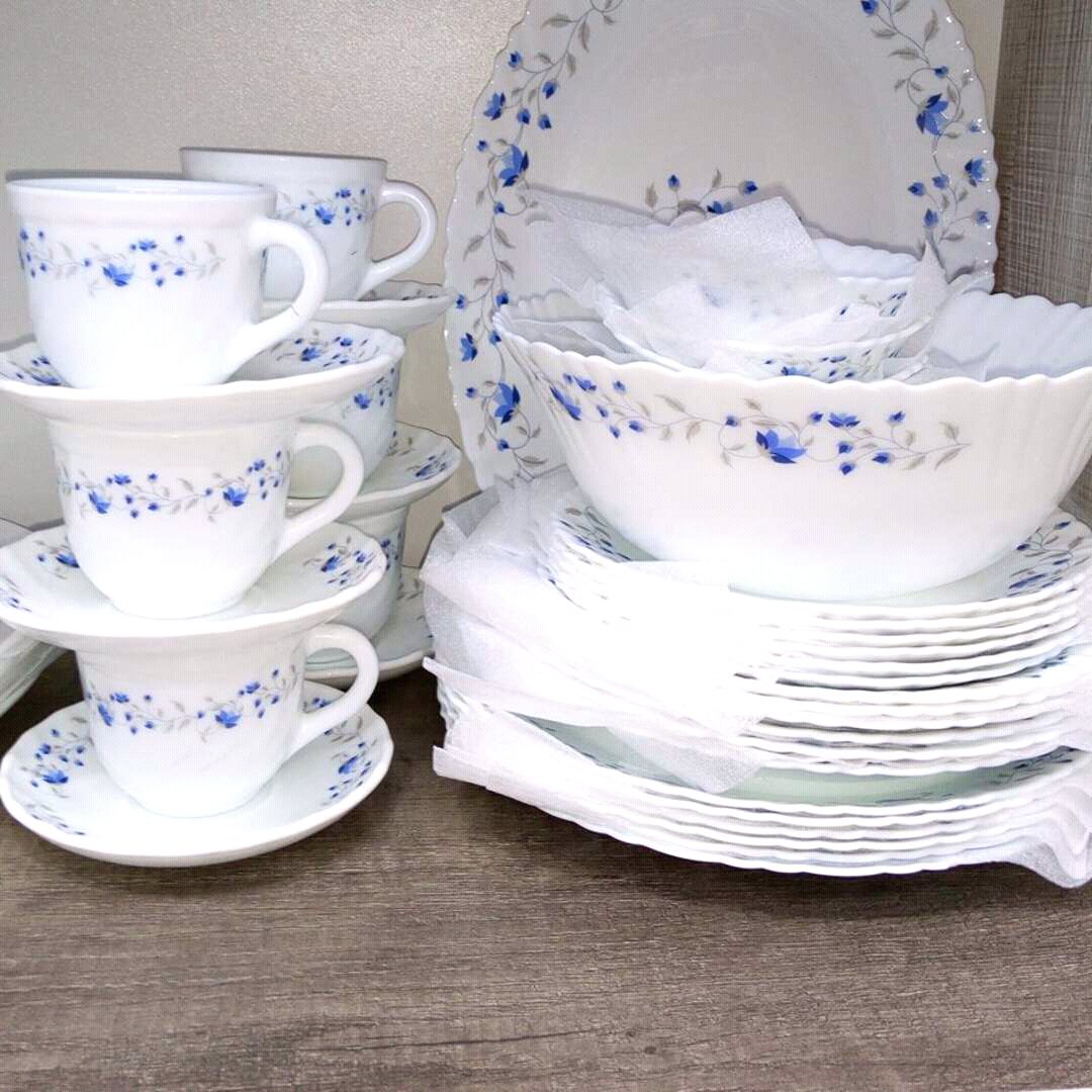sirbyner's tweet image. ✔Buy this
✔gift her
✔sit back &amp;amp; watch her glow😀
38 pcs dinner set @ 6,000 
Made for ladies of Virtue Order 0710708182
WD
See more➡️ @fikayz