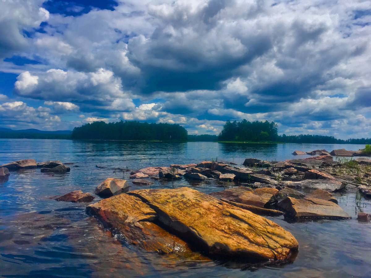 ChefMegs's tweet photo. 5 hours of paddling on the Ottawa..5 hours of awesome! #redpaddleco #SUPsummer #Ottawariver https://t.co/RkeTxct5jE