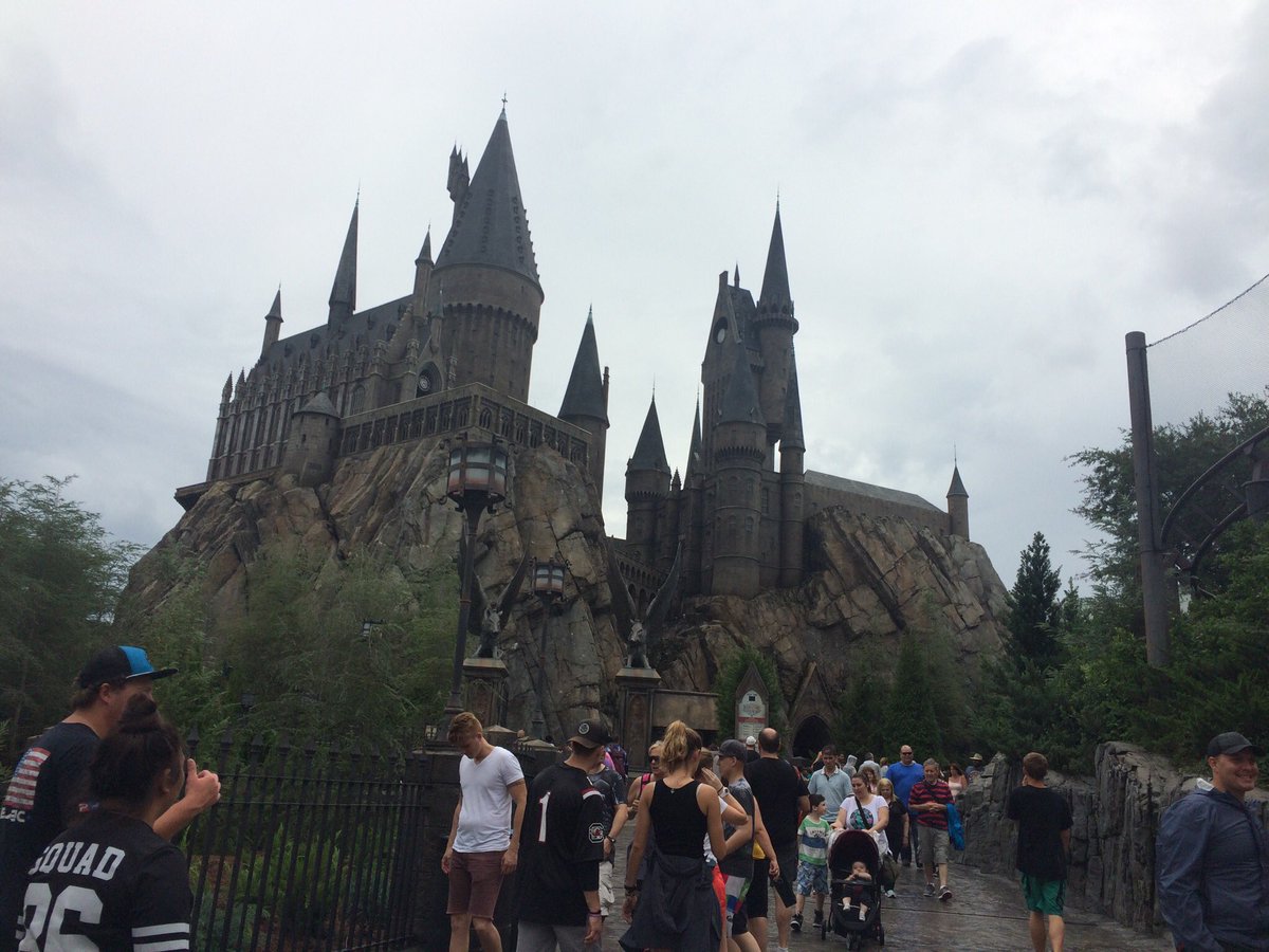 Potter_alwaysss's tweet photo. #ToNoTwitterMas queria ta em hogwarts https://t.co/Qro41PM5jI