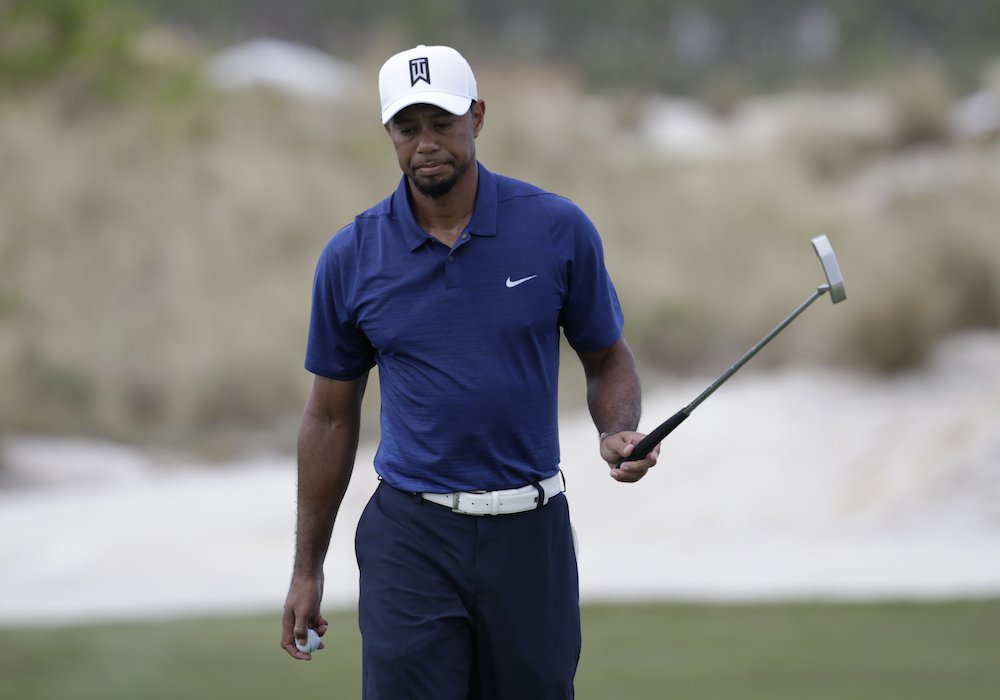 BleacherReport's tweet photo. Tiger drops out of World Golf Rankings Top 1000 for the first time in his career https://t.co/VQleiRygTo https://t.co/9EMB1ZSDor