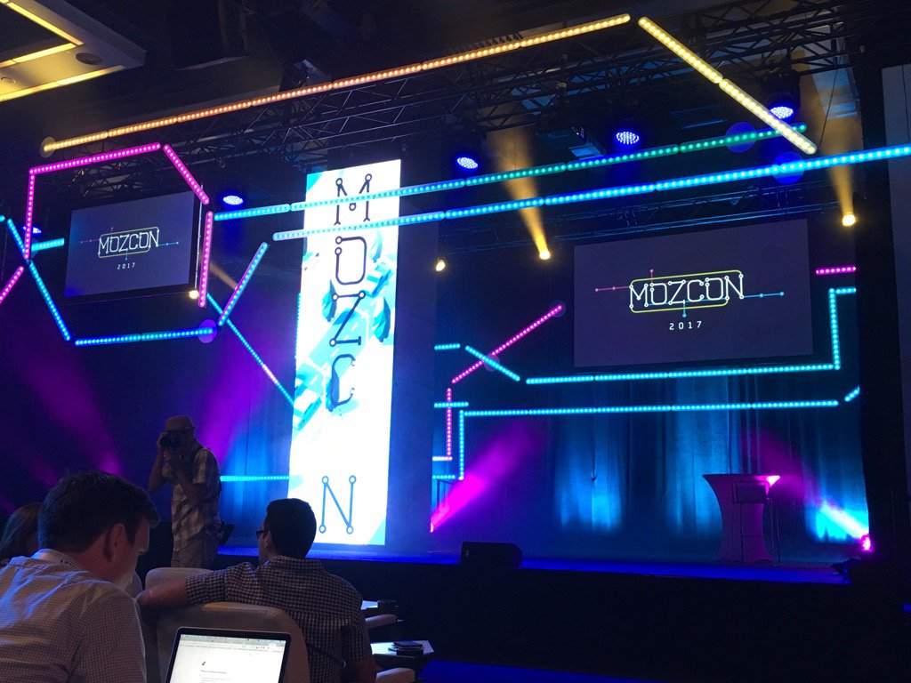 MsAltitude303's tweet image. Ready for the knowledge drop to begin! #mozcon