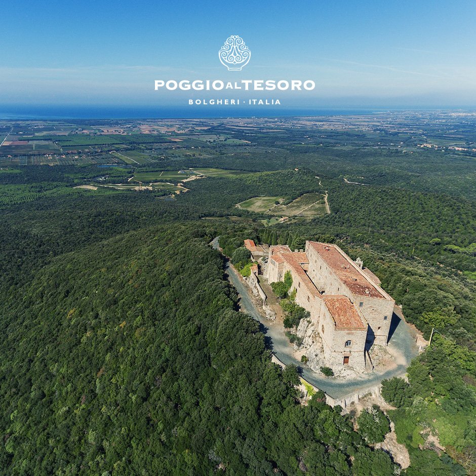 Bolgheri: dove finisce il mare e inizia il cielo.
#bolgheri #toscana #tuscany #redwine #redwinelovers #arte #storia #art #history #bellezza