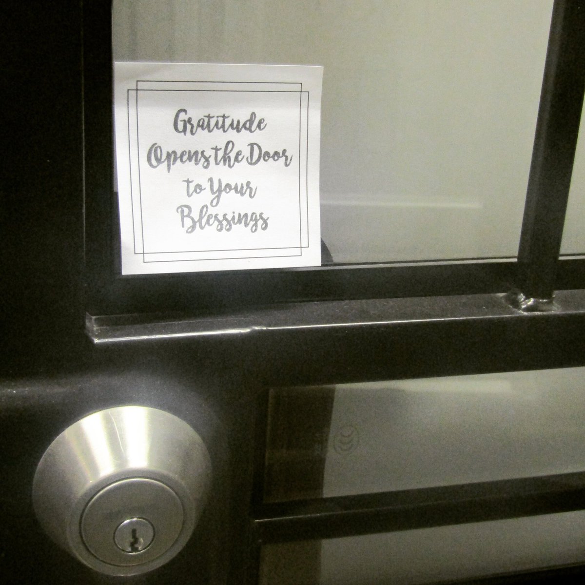 thevisionwords's tweet photo. #VibrateHigher
#Gratitude
#VisionWords
#StatementsThatStick https://t.co/subY2nYw7o