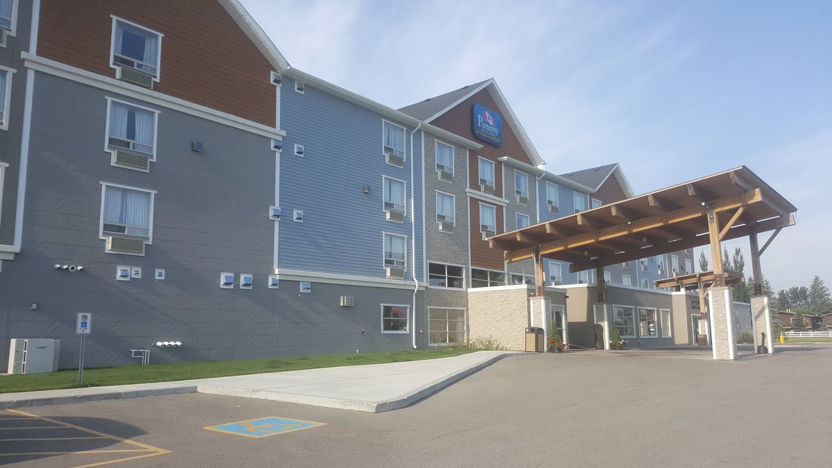 PasationTravel's tweet photo. Looking for a relaxing place to stay? Book an affordable room at one of the Pomeroy hotels in Alberta and BC #explorealberta #familytravel https://t.co/Bltjl5N7HA