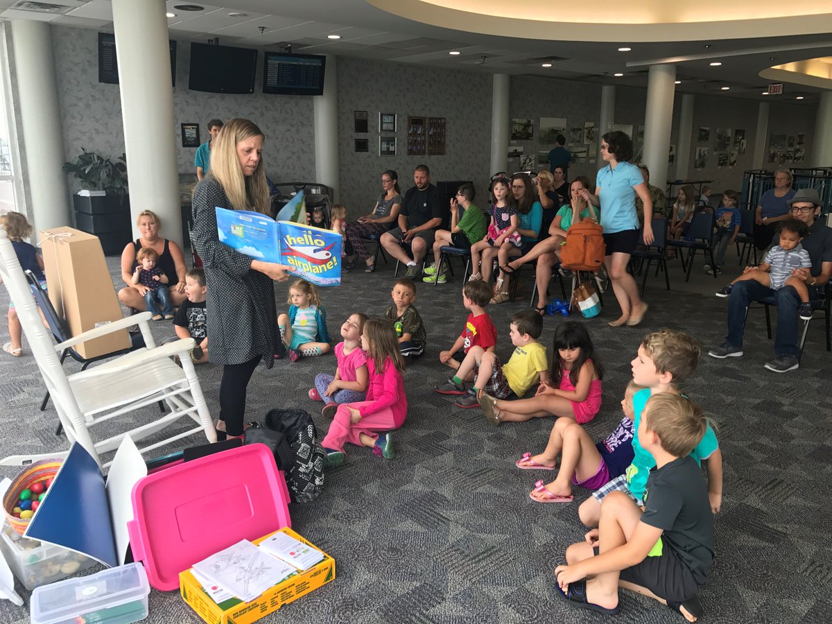SBNairport's tweet image. We were thrilled to host the St. Joseph County Public Library&apos;s #StoryTimeOnTheGo event here this morning!