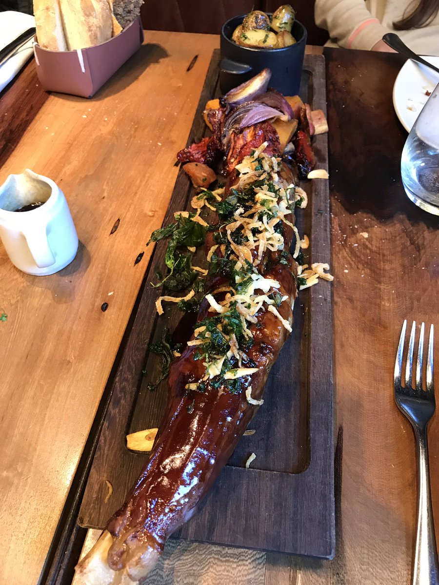 Aplausosososoos para el cordero en <a href="/UcoRestaurant/">Restaurant UCO</a>  IN CRE I BLE