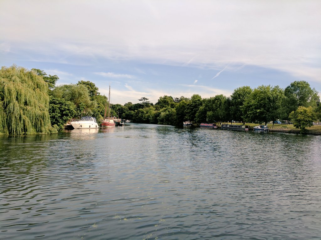 Waheed_Arshad's tweet photo. Kicking off the final consortium meeting of ERA-CAPS project SeedAdapt (https://t.co/76rOsAYXwl) with a tour along the Thames... @RHULBioSci https://t.co/2XeZzfp8NN