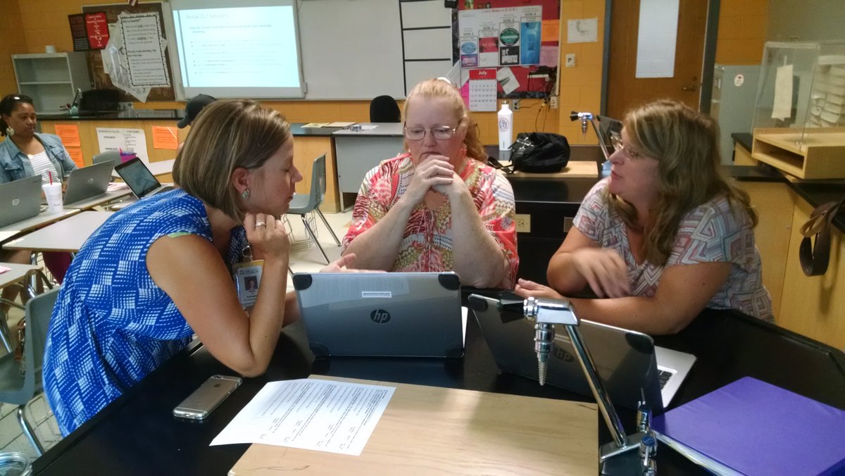 consalvi_david's tweet photo. Middle level sci teachers finding essentials and common ground. @STMSWildcats @SPHSstallions #myrhsdstory https://t.co/FzS4wOxc39