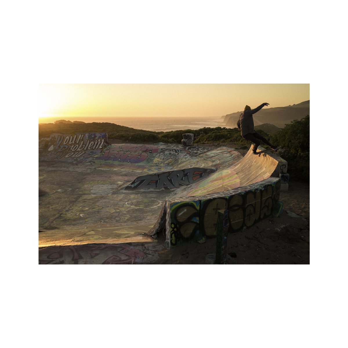 FastAshleysBK's tweet photo. Shot by @franklygalland  // SURF + SKATE contest ends today. Enter your photos before 11:59pm EDT tonight! #surfskate #fastashleysstudios https://t.co/VRbFfN4Cbg