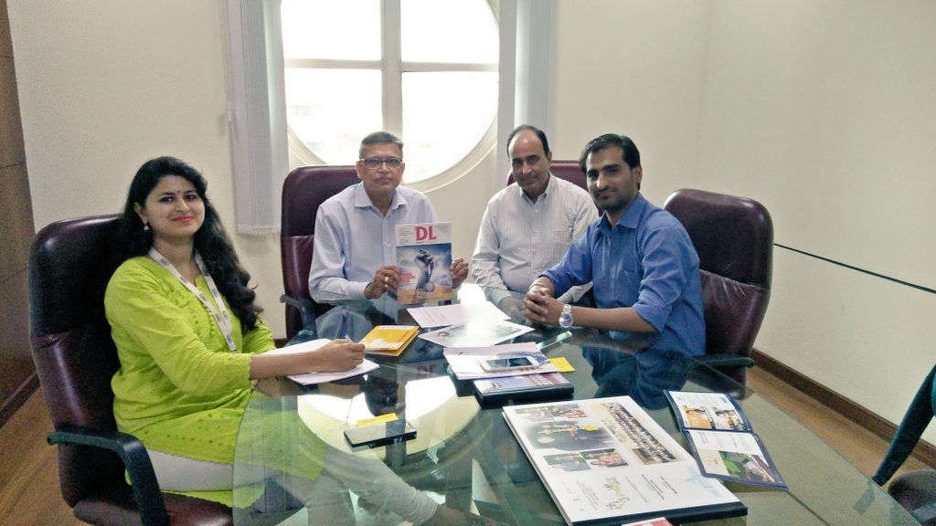 Nilender89's tweet image. In a conversation wid Dr Sandeep Sancheti,President,Manipal University
He appreciated  @dl_magazine 
#VCinterview #Mujaipur #Education