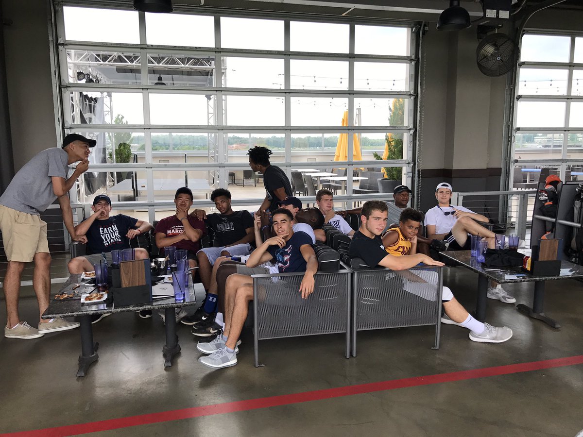 Westfield_bball's tweet image. What a great time today @Topgolf with the boys #FOUCUS