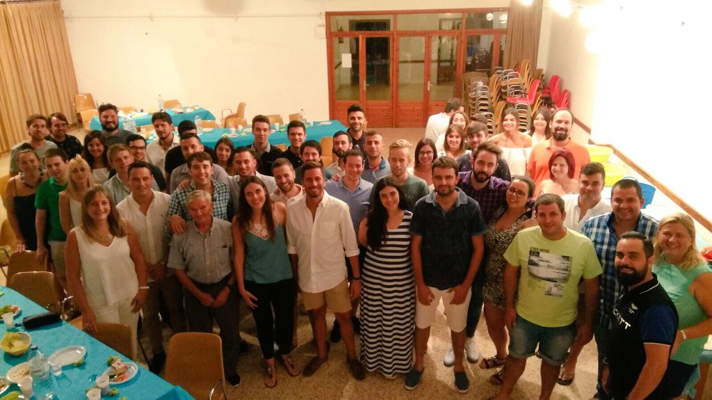 MargaVicensA's tweet image. Gràcies a tots per venir, gràcies a tots per dir la vostra! Poc a poc i bona lletra. #Junts #Endavant #Partit #Futur