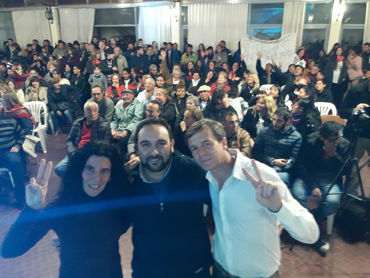 EmilioACaram's tweet photo. Presentación lista "Nueva Conducción" en Tunuyán, mucha militancia y afecto, gracias @MartinAveiro @omarchafifelix @sconiberti @laubeasoto https://t.co/lS82QsyoUR
