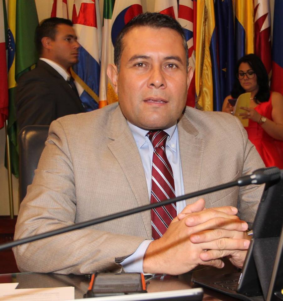 AsambleaSV's tweet photo. Diputados de @GANAOFICIAL durante el desarrollo de la Sesión Plenaria Ordinaria número 104 https://t.co/5qnT9jgF4i