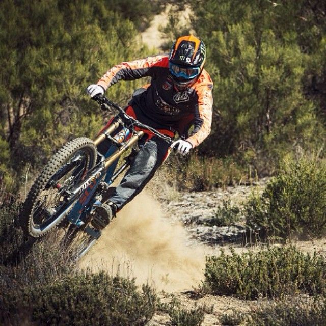 ApacheDownhill's tweet image. ☺Keep shredding.☺☺      Source@brendog1