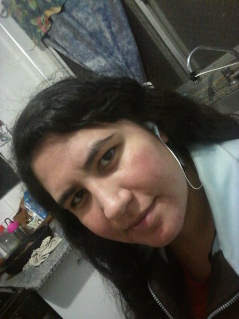 lulupepa88's tweet photo. Escuchando #RossiParanormal mientras cocino 😊😱 https://t.co/heVJHNg3Ki