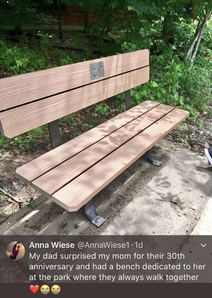 Raine4ver's tweet image. We all need someone like Jeff in our life