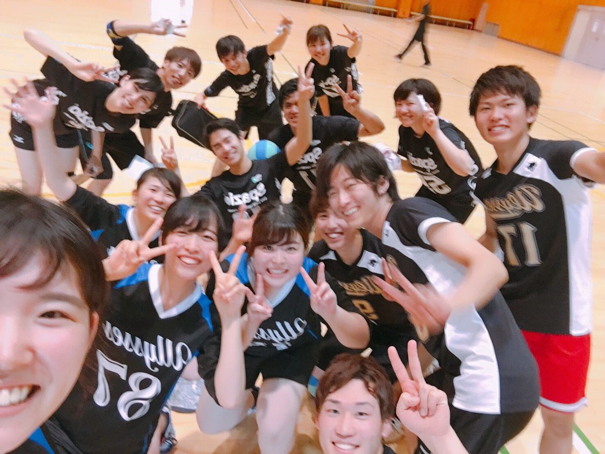 有志チームで日曜日に混合バレーの大会に参加してきました🏐
C大会に参加し、午前中はリーグ戦で3敗💦全体で7位でしたが午後からの下位リーグでは見事3勝し、下位リーグ優勝🏆しました✨
優勝の景品としてボールをいただきました🏐
これからも様々な大会に参加していきたいと思います⭐️