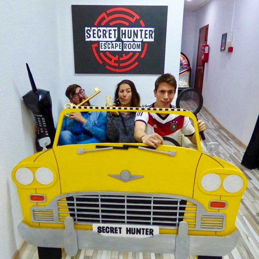 SecretHunter_ER's tweet photo. Nuevos valientes que investigan la Suite 405 ¡BELEN HOT! #Alicante #SecretHunter #EscapeRoom https://t.co/t8dSq7GlLk