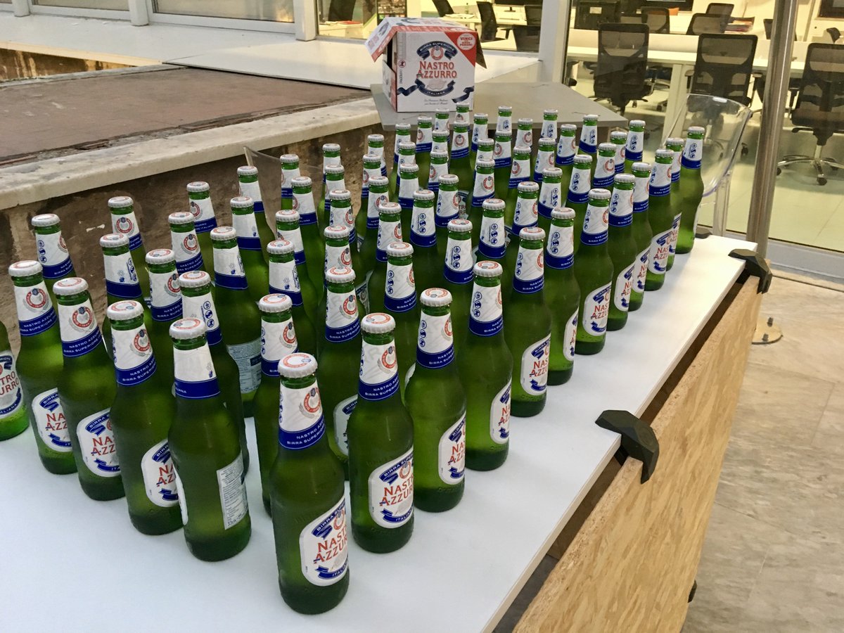 LUISSEnLabs's tweet image. Ultimo #meetup #AperiTech #MachineLearningRoma @CodemotionIT prima dell’estate: ci salutiamo con @nastroazzurro, non c’è modo migliore!