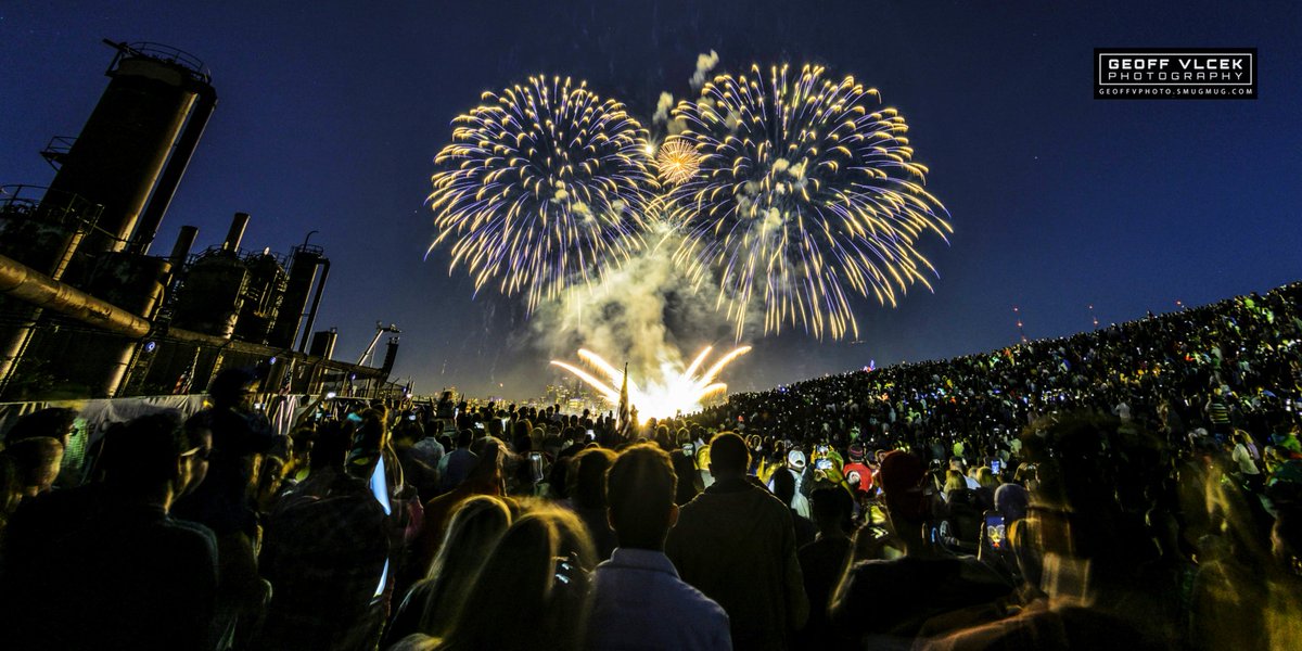 GeoffVPhoto's tweet image. Gas Works Park last night, 7/4/17.
#Fireworks #KIRO7Fourth #4thOfJuly #FourthofJuly #IndependenceDay #2017 #4thOfJuly2017 #Fireworks2017