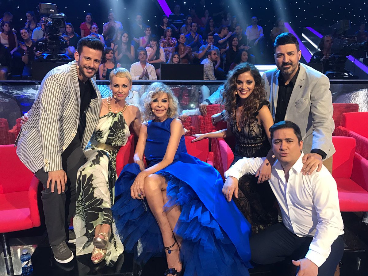 Os quiero #FantasticTeam 😘Qué honor compartirlo con vosotros!#FantasticDuoFinal <a href="/fanduoTVE/">Fantastic Duo</a>