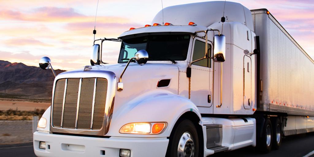 SamsungBizUSA's tweet photo. With constant advancements driving efficiency, here's a look at how fleets can prepare for the future of trucking: https://t.co/dipfJqUCrv https://t.co/ph8GLmHEv2