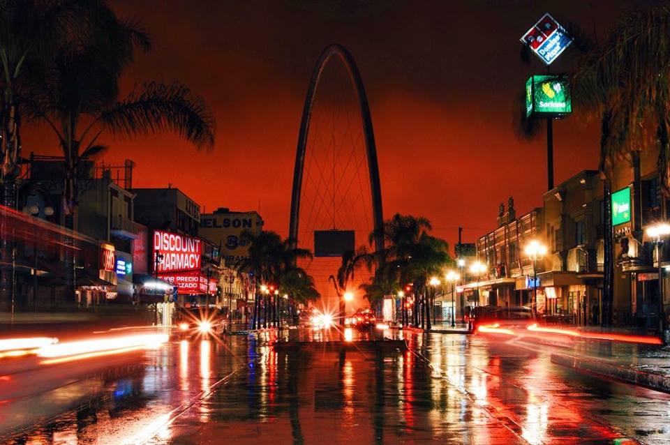 Enamórate de #Tijuana y sus tardes únicas. Foto: Love is the enemy.