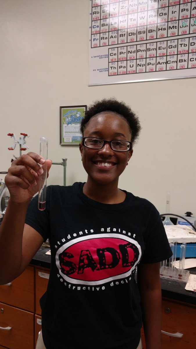 GCscienceedu's tweet photo. Meet YSA & Project SEED participant, Alexis Roberson, synthesizing porphyrin solgels. #ysa2017 #georgiacollege #gcscienceedu #projectSEED https://t.co/TxSe0EuNvE