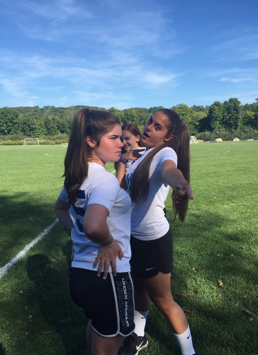 jessmastro9724_'s tweet image. Happy 17th Jac🎉💞 hope you had the best day with pizza and sour cream &amp;amp; onion chips😂 #bombdiggity @jacquelinestack