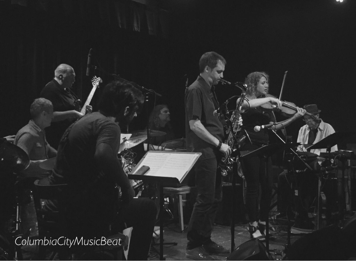 CCmusicbeat's tweet photo. Motel 7 w 2 great drummers. Always a big hit #theroyalroom #columbiacity #ccmusicbeat #seattlemusic #seattlemusicscene #waynehorvitz https://t.co/bHEe4JBkAH