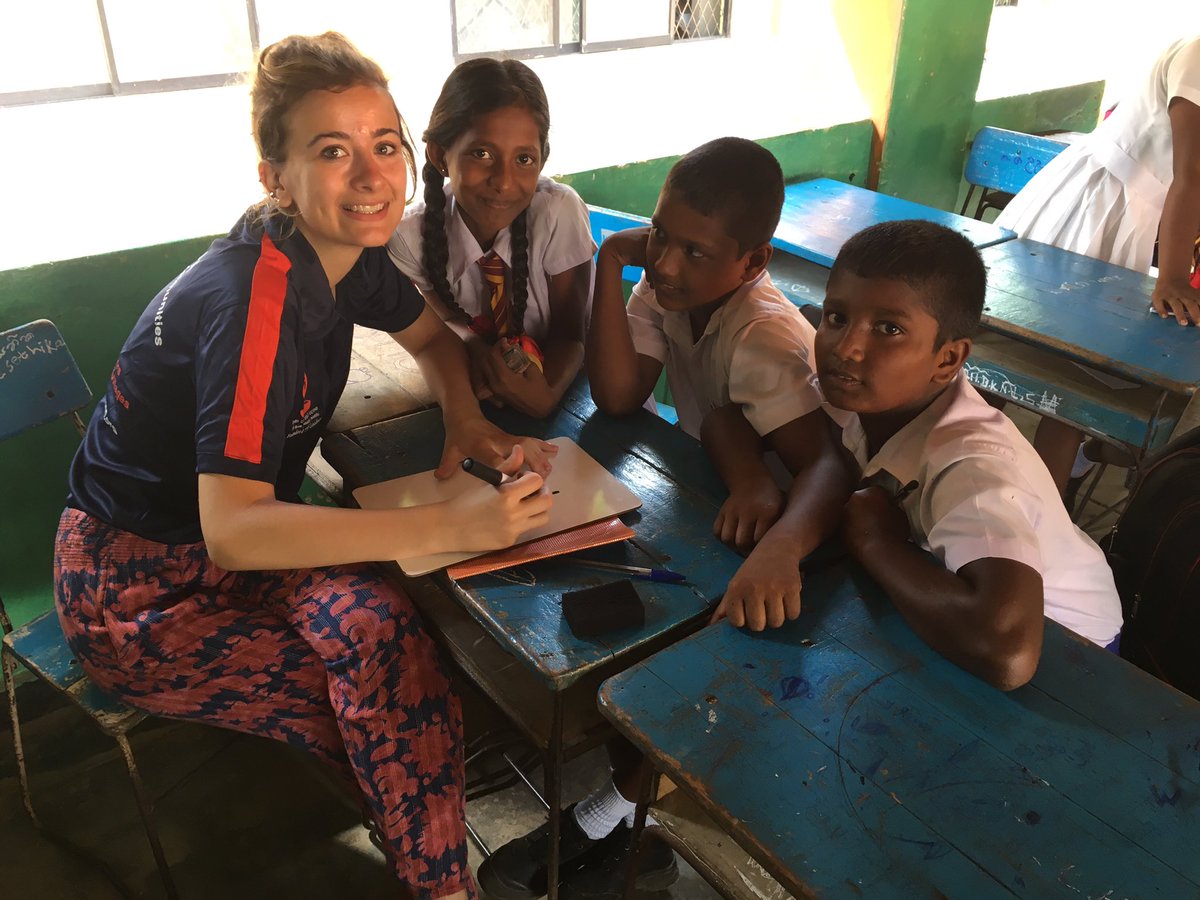 Thursday morning - off to school <a href="/FOGoodness/">Foundation of Goodness</a> <a href="/richuish/">Richard Huish College</a> <a href="/KushilFOG/">Kushil Gunasekera</a> #RHCsrilanka2017