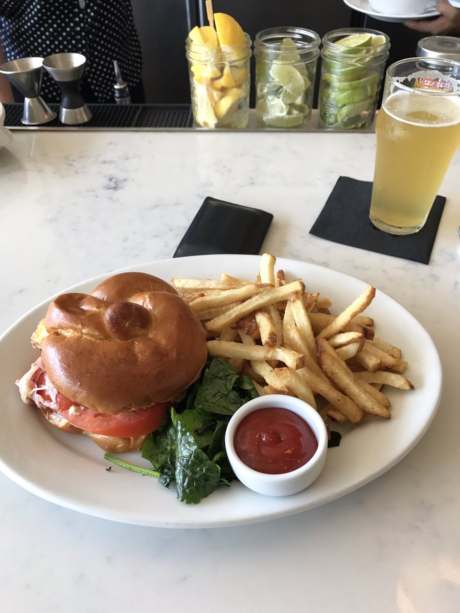 Hope everyone had a great 4th. Gotta try this OG breakfast sandwich at #LunettaAllDay. #RSI #FocusOnFoodNotFinances #ILoveMyJob