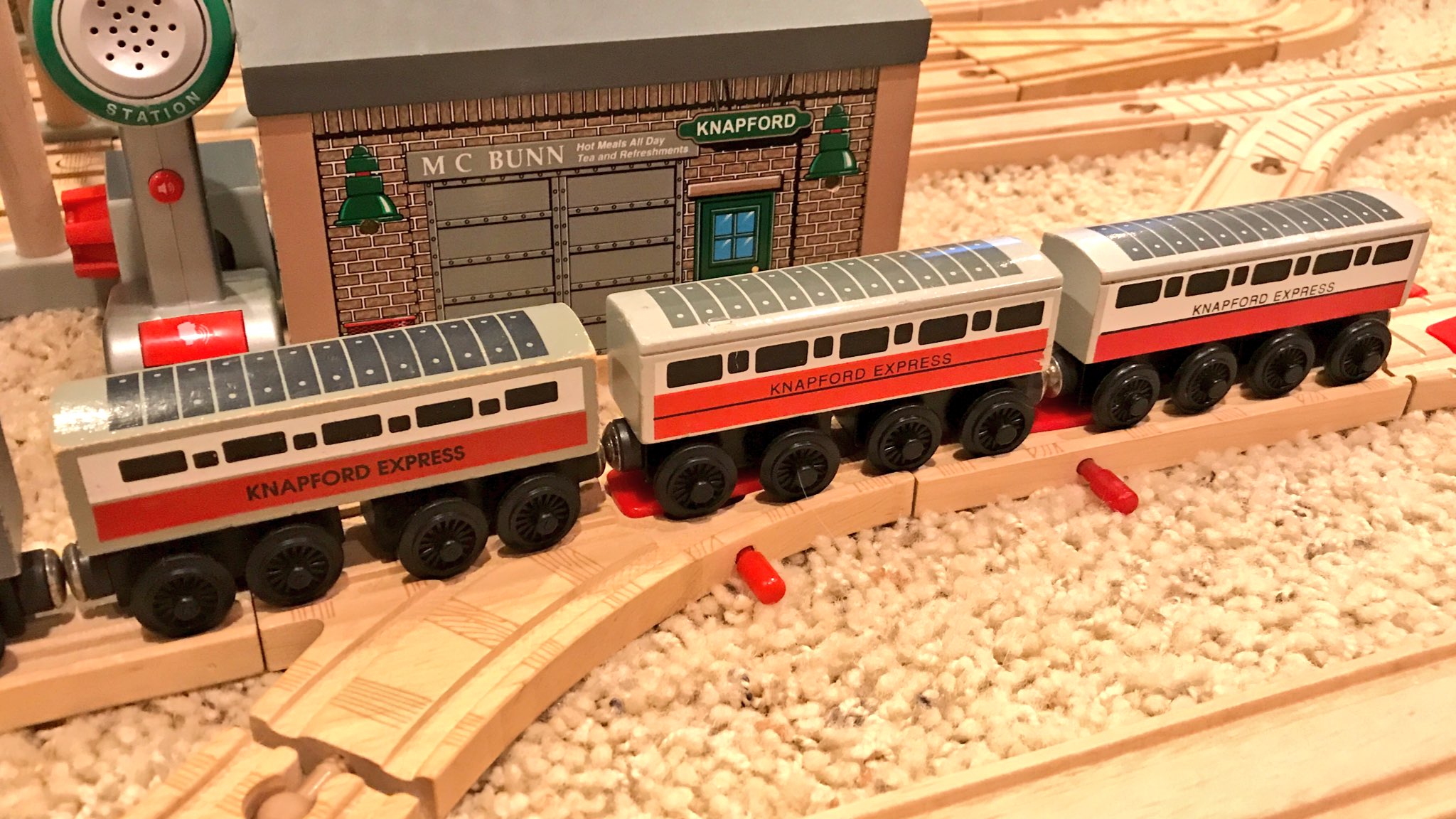 ThomasWoodenRailway on X I now own all five versions of the Knapford Express Coach https t 25uWdNl3oK X