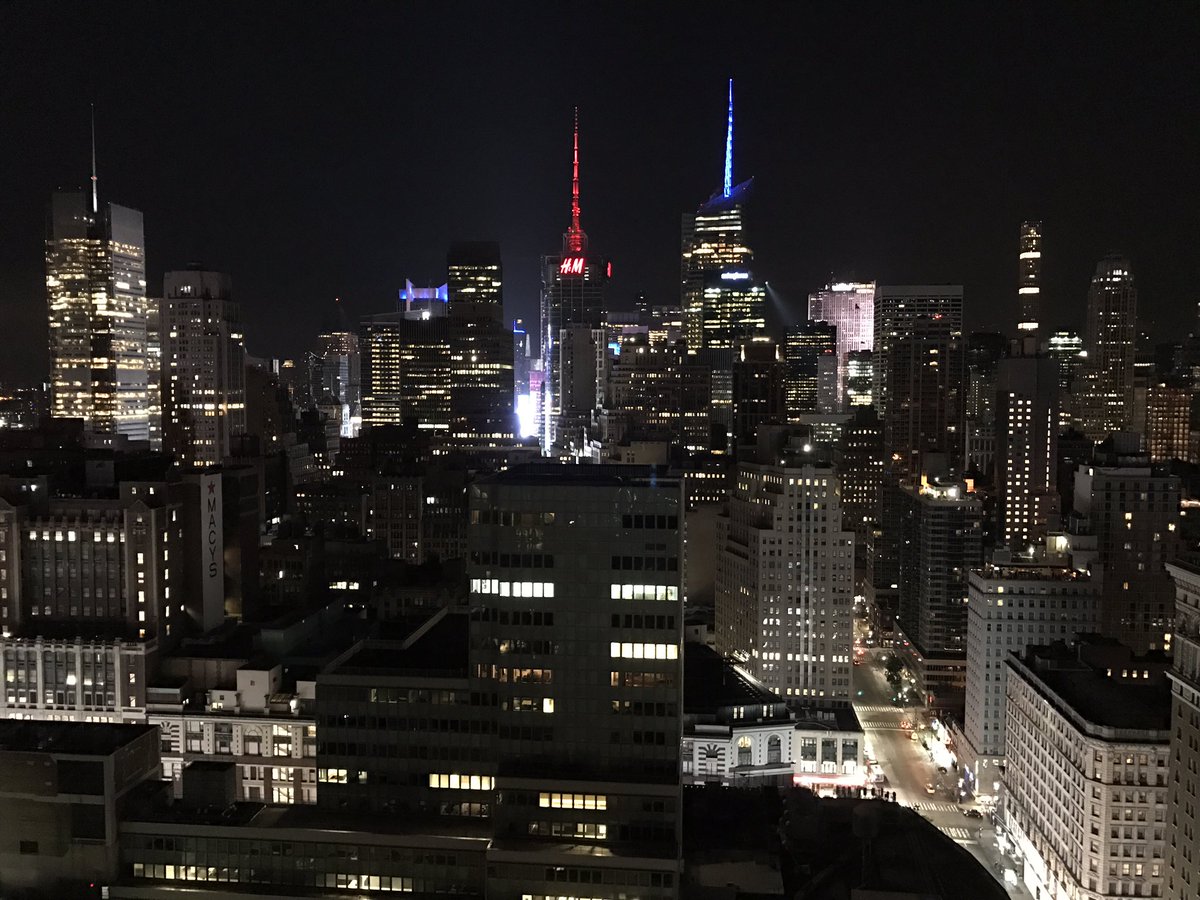 benmirin's tweet photo. Fond memories of my view last night. What a city! #4thjuly2017 #nyc https://t.co/lownDqexDU