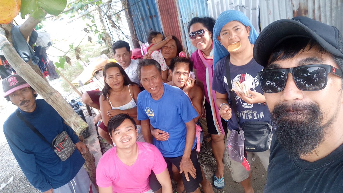 kevinkeithdeee's tweet photo. In just a short time, God use this people to evaluate my sense of urgency to him..
Praise God for this family
#wheninsamar #guiuan
#ccfcebu https://t.co/e5rJqSdLix
