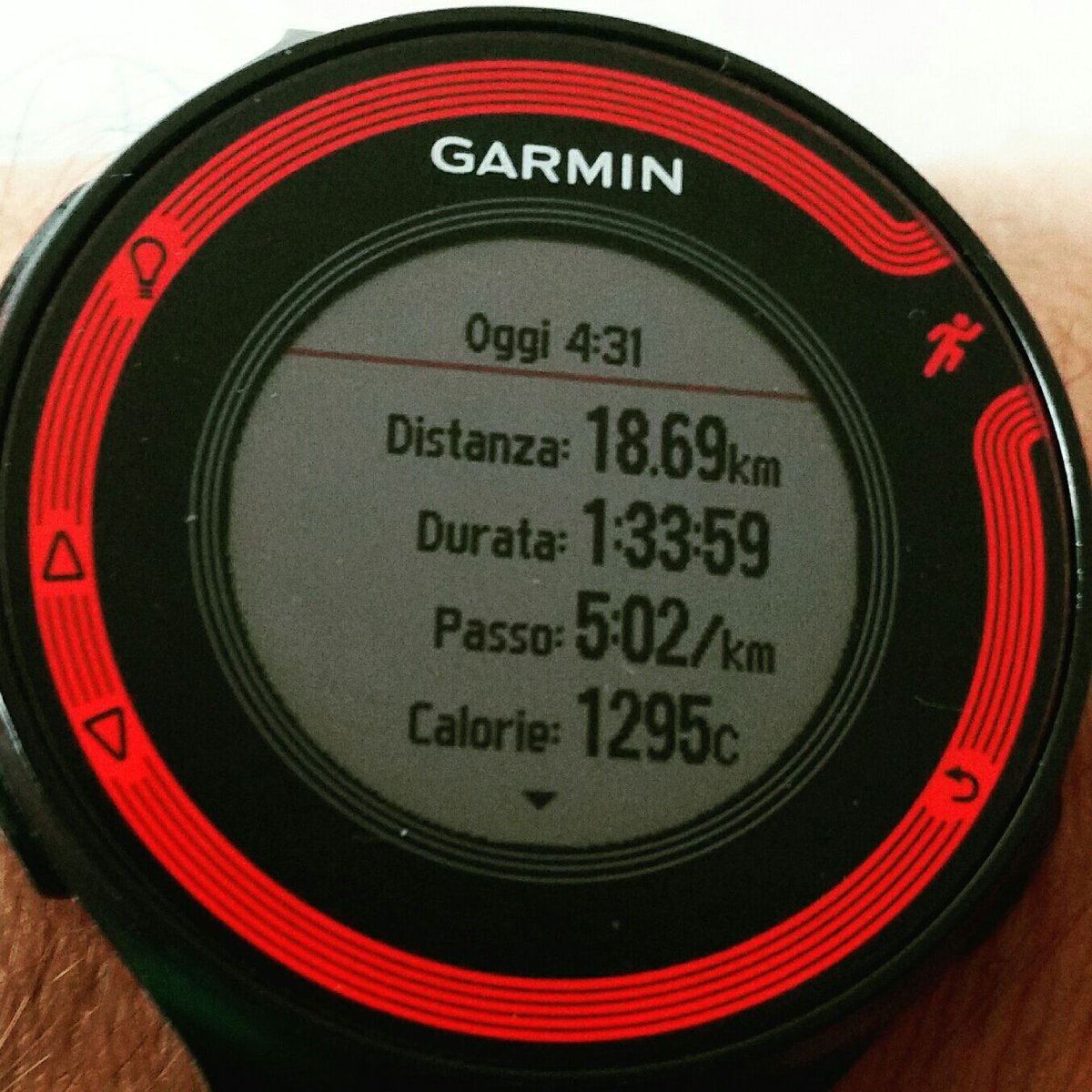 vincentmiccolis's tweet photo. #justdoit #runner #training #corsa #followme #followforfollow #forerunner #fr220 #nessunascusa #runlover #runnerscommunity #iocorro 🏃 🏃 🏃 https://t.co/3odIfP4Aag