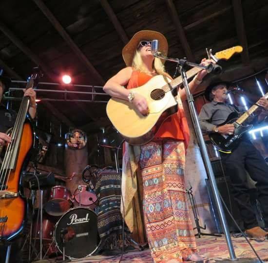 ACGanoLife's tweet photo. #TONIGHT at the @HolidayInn_PTBO #Patio @Ptbo_Canada @TamiWilde and #JamesDeck #Summer2017 #music 6 -10 #Enjoy #great #food and #friends https://t.co/jH7hzuKaEx