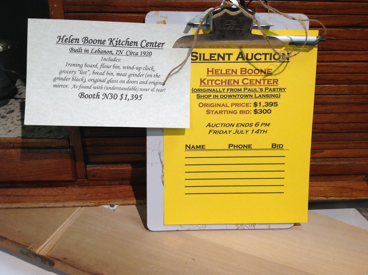 maplestreetmall's tweet photo. This fantastic Kitchen Center is on Silent Auction!  Only $300 gets the bidding started! https://t.co/aNluN1wEX7