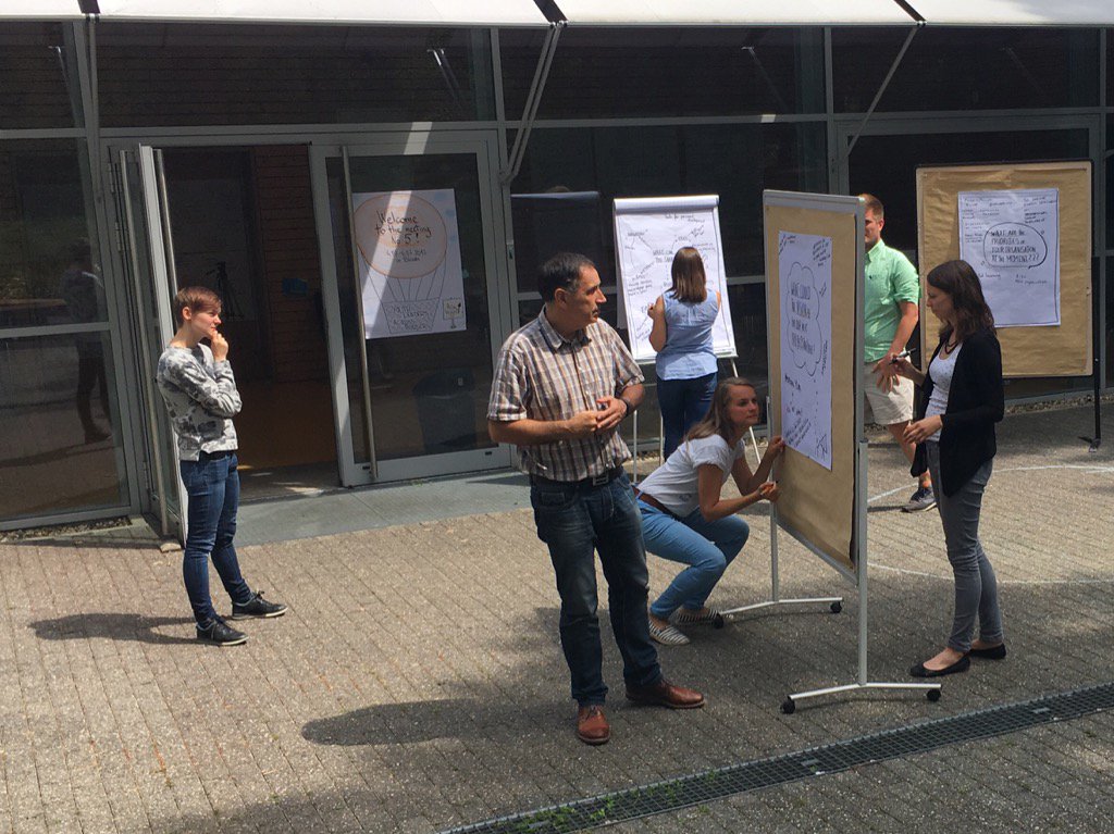 HannahPCrane's tweet image. Outdoor thinking space to help create a vision for the future @YLABProject #joinlearngrow