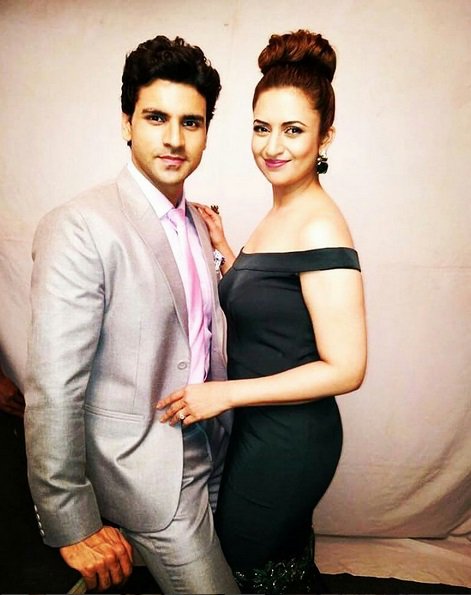 DivyankaRocks's tweet photo. #Divyanka and Vivek PhotoShoot for #GoldAwards2017 
@Divyanka_T @vivekdahiya08 https://t.co/DHwKe1m5au