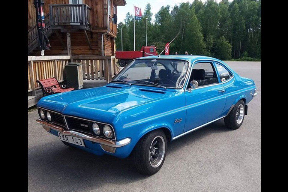 kamidy22's tweet photo. Vauxhall firenza. #blue #cool #love #likeforfolow #photography  #opel #Vauxhall #viva #heaven #show #money #sexy #lol https://t.co/6qe0kDc1NL