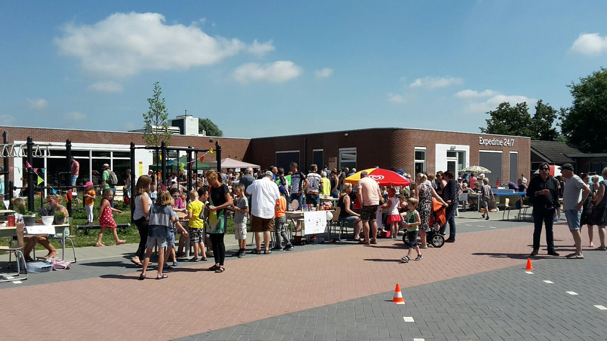 Pleinfeest; gezellig!!