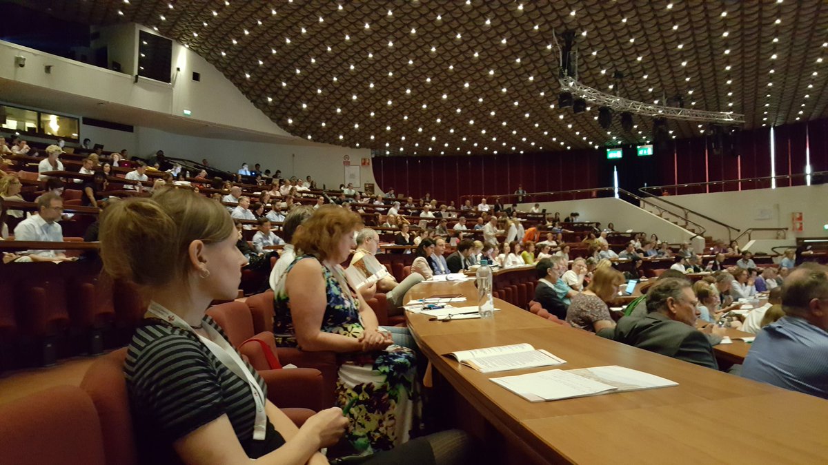AFALynch's tweet photo. Científicos de todo el mundo discuten en #InSiGHT17 Florencia todos los aspectos relacionados con el #sindromdeLynch Great job!! https://t.co/3NS5NjbFjL