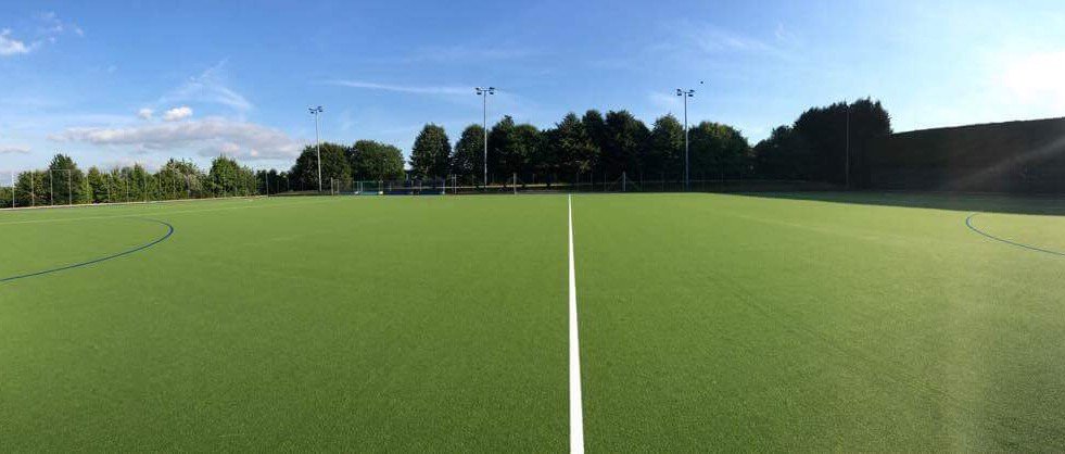 SmithSportsCivi's tweet photo. Beautiful day to finish off this beautiful #sanddressed #hockeypitch at @SevenoaksHC
#teamsmith #smiths https://t.co/HzJFP7Fn95