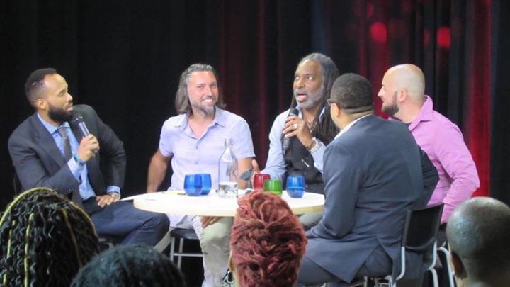 LoveNowMedia's tweet photo. Love + Men, hosted by @justgregpoet w/ cohosts Paolo Pilladi,Joel Austin, @DavidTerruso, and Dr. Craig Smith @PhillyCAM #11DaysofLove https://t.co/QCtrwmWuah