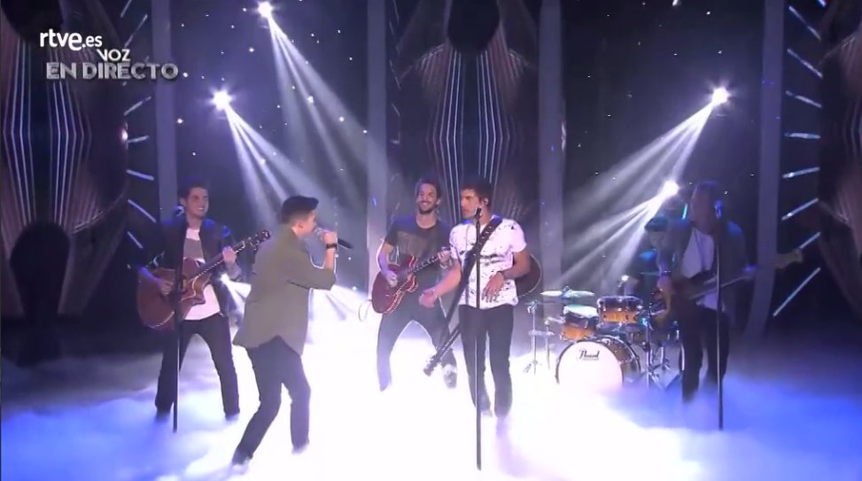 .<a href="/dvicioficial/">DVICIO</a> y <a href="/__Joseramos__/">Jose Ramos</a> ponen en pie al público con "Casi humanos" rtve.es/v/4097174/ <a href="/fanduoTVE/">Fantastic Duo</a>