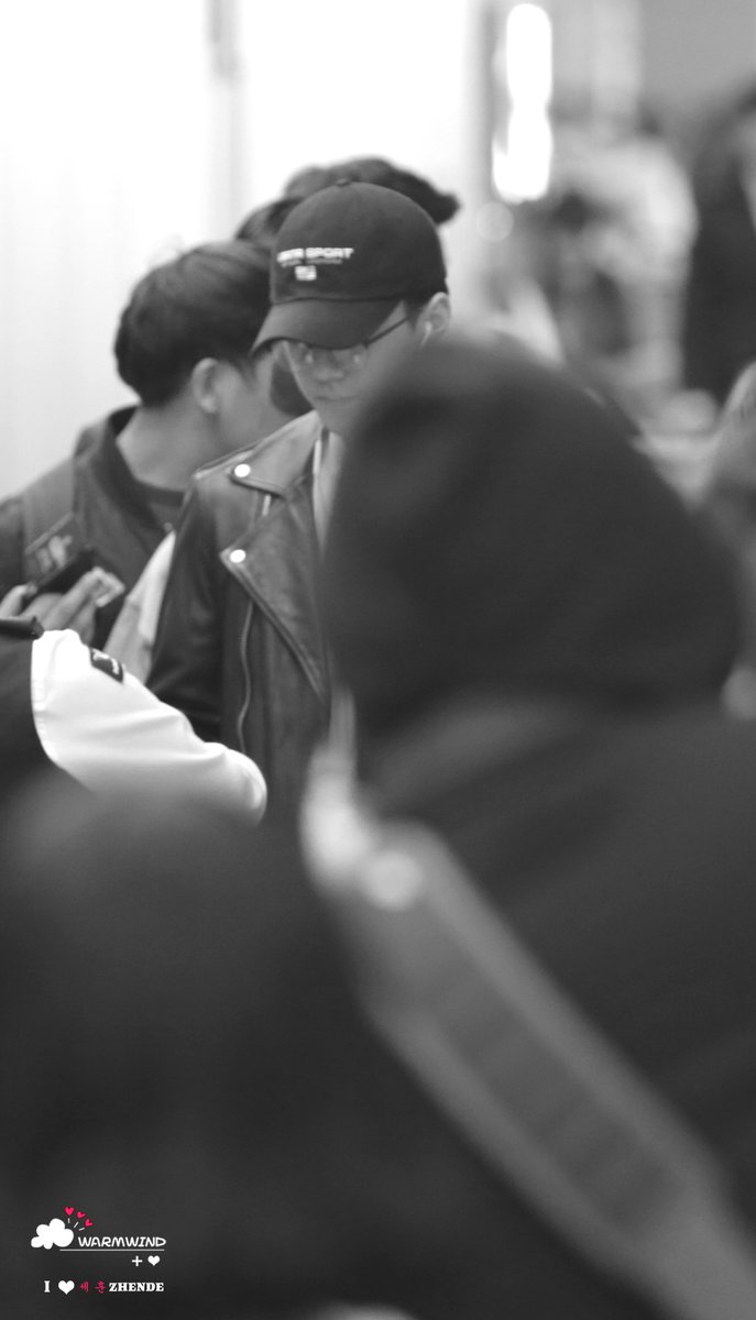 warmwindsehun.lofter.com/post/1dc5a841_…

#SEHUN #吴世勋