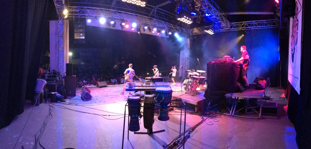 .<a href="/agz_oficial/">Agorazein</a> en el <a href="/festa2h/">Festa2H Festival</a> de #Dakar. ¡#Siempre!